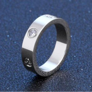 NEW Stainless Steel Screw LOVE Ring with Stone in Silver
